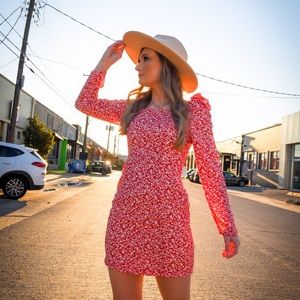 Meet your Posher, Sidonia